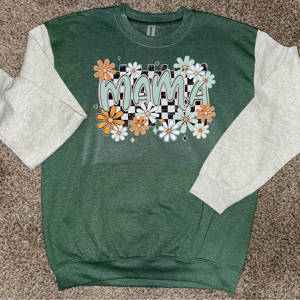 Gildan Green and Gray 'Mama' Sweater